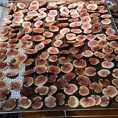 Figs drying