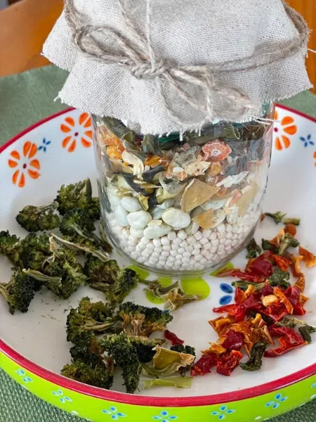 How To Store Dried Foods From Your Cabinet Type Dehydrator Properly